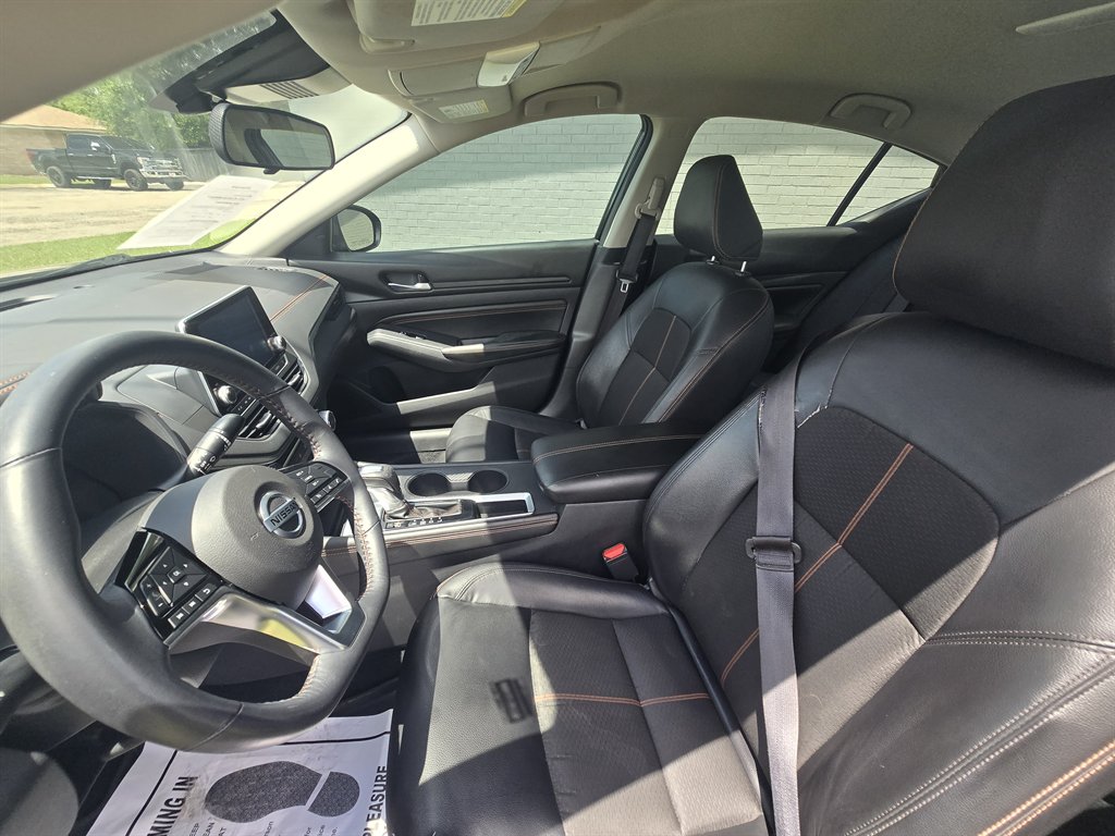 2021 Nissan Altima - $19,900