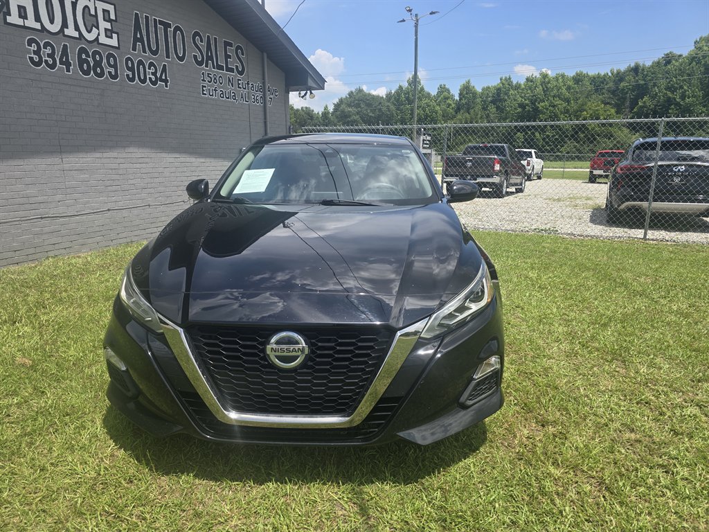 2021 Nissan Altima - $19,900