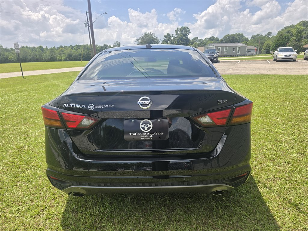 2021 Nissan Altima - $19,900