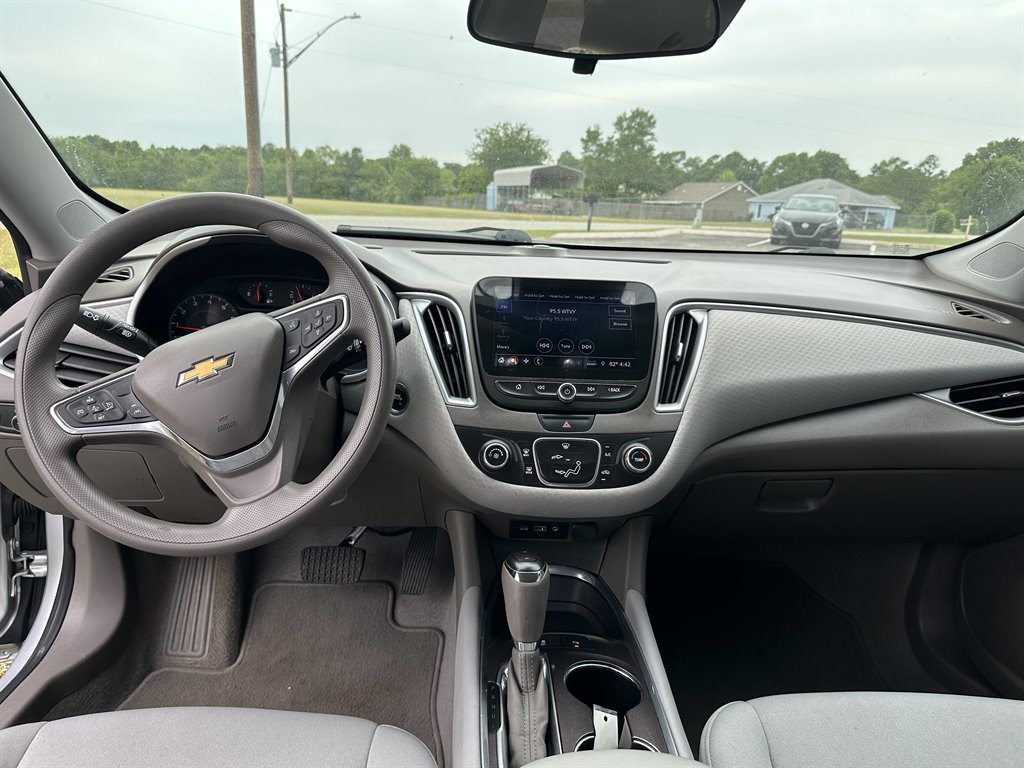 2019 Chevrolet Malibu LS photo