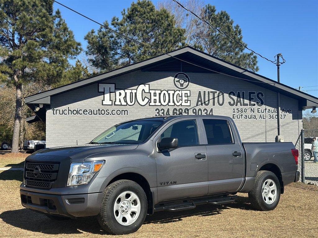 2020 Nissan Titan S photo