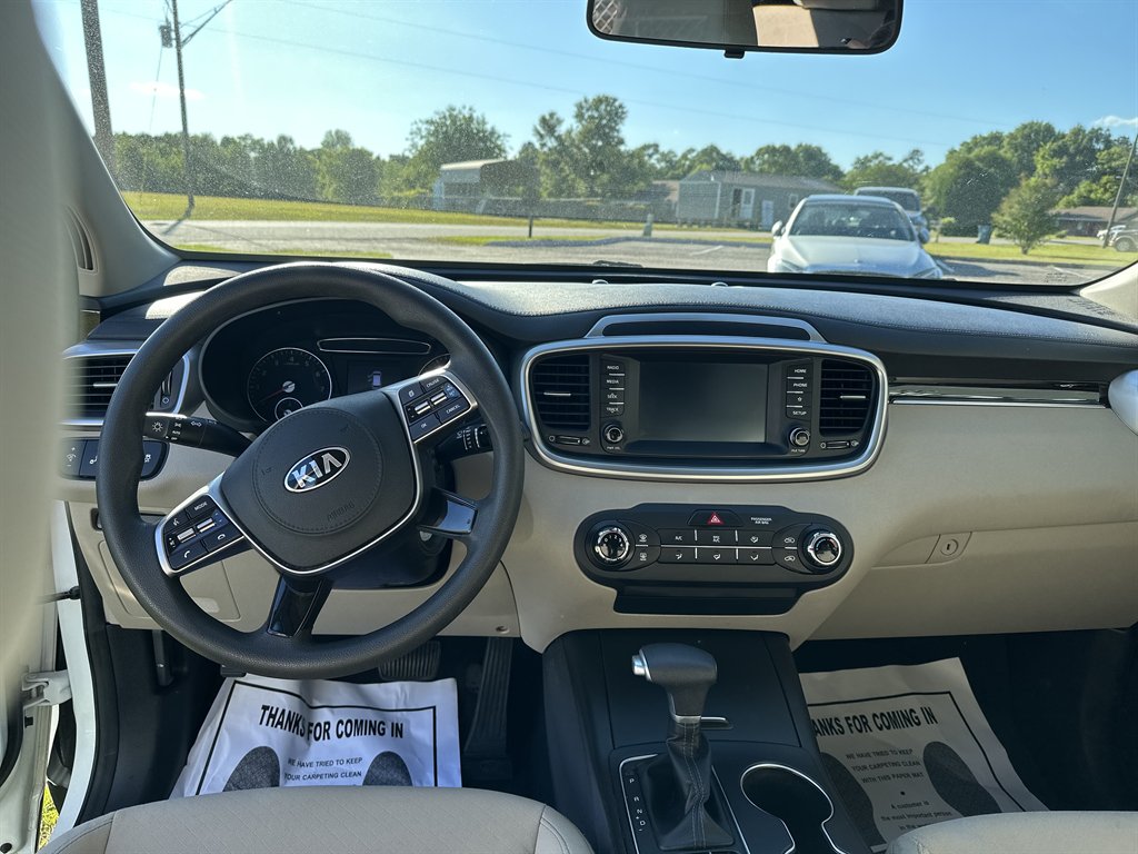 2020 Kia Sorento LX photo