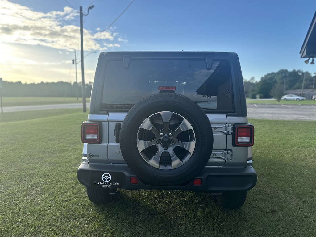 2018 Jeep Wrangler - $27,500