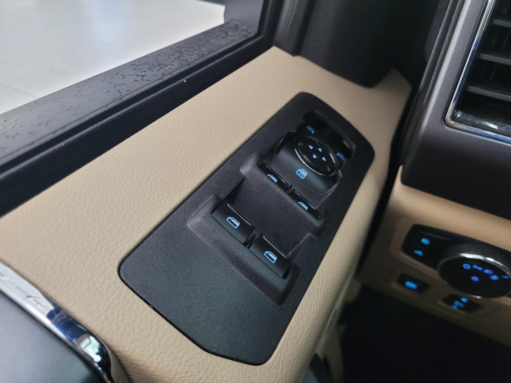 2017 Ford F150 XLT photo