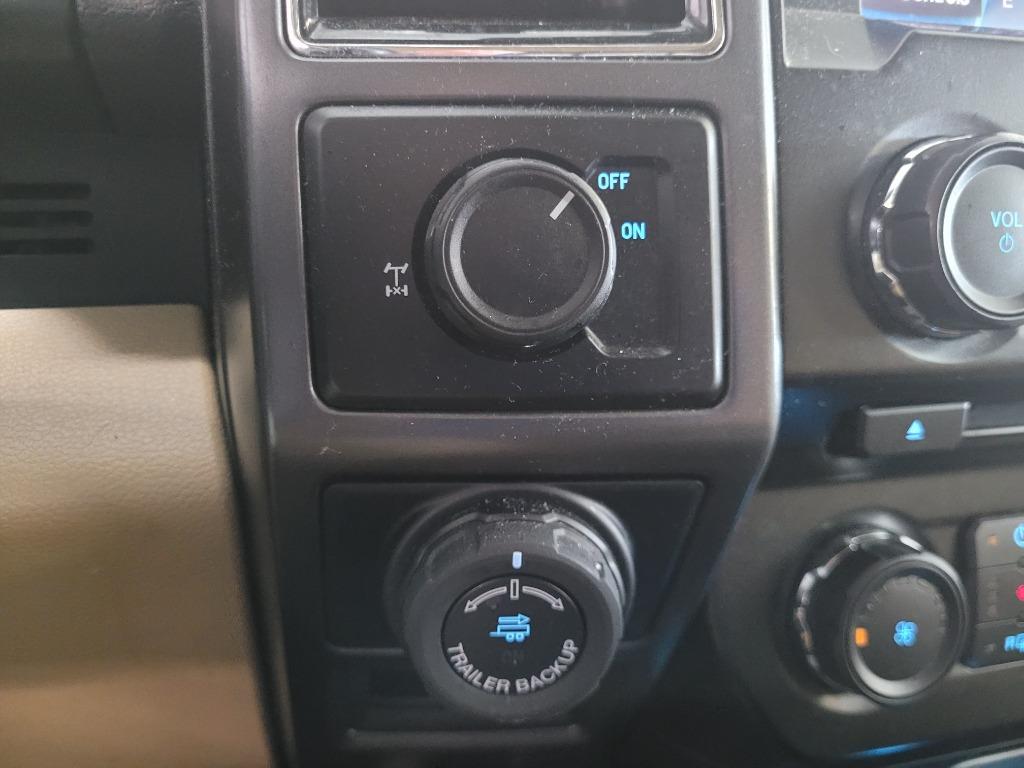 2017 Ford F150 XLT photo