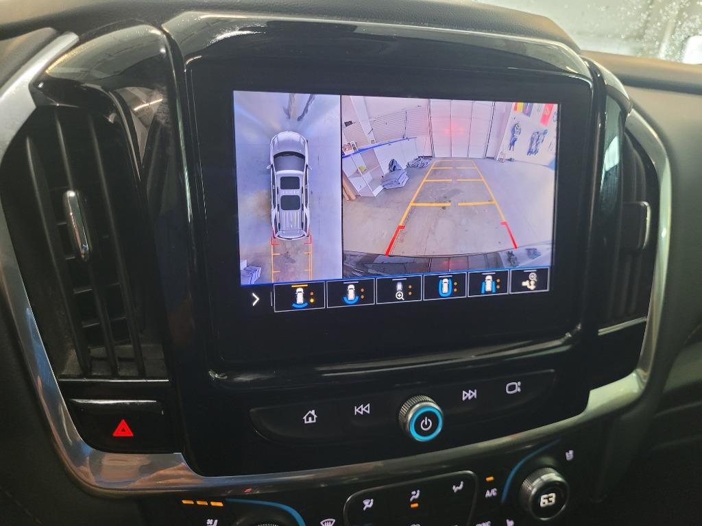 2021 Chevrolet Traverse Premier photo