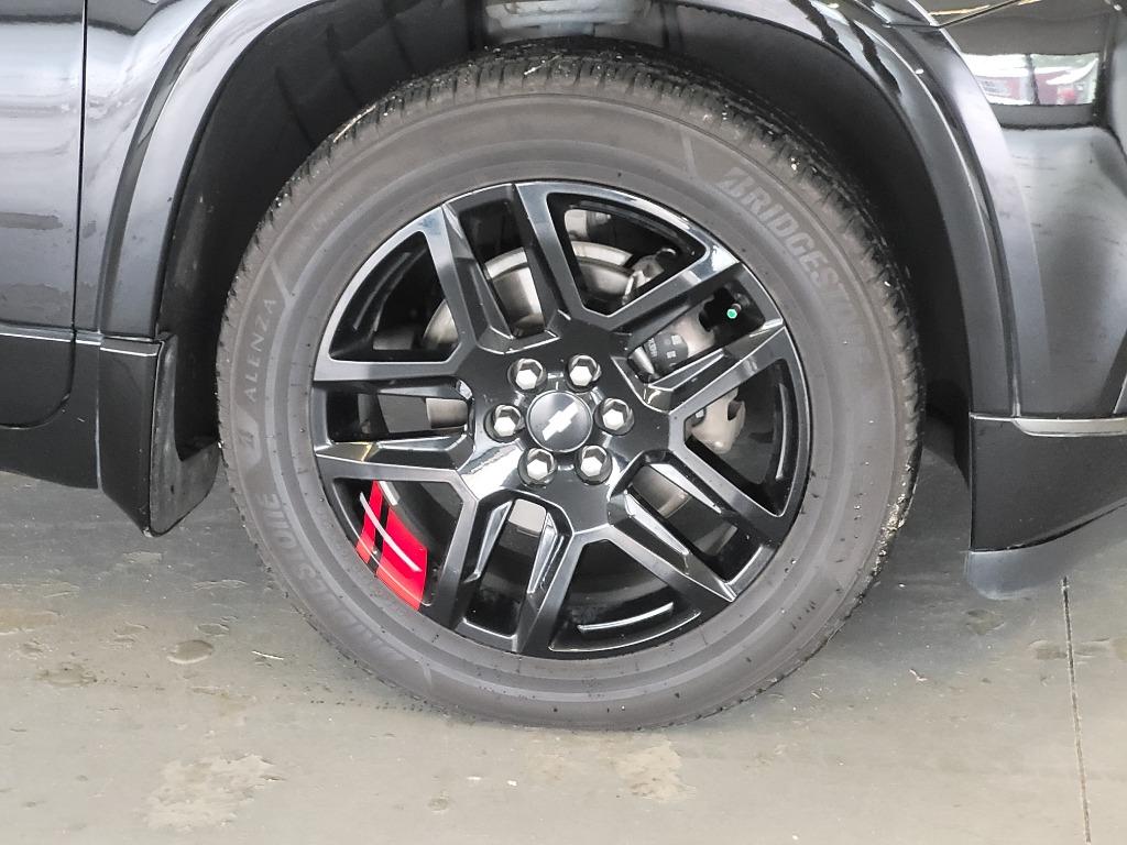 2021 Chevrolet Traverse Premier photo