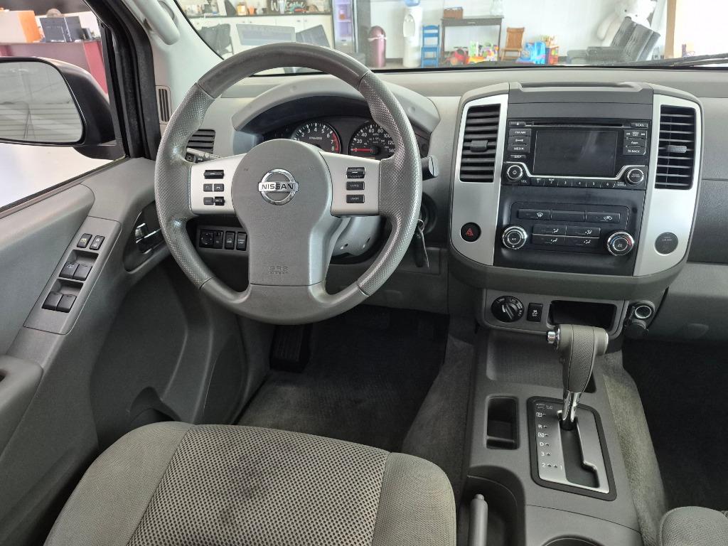 2016 Nissan Frontier SV photo