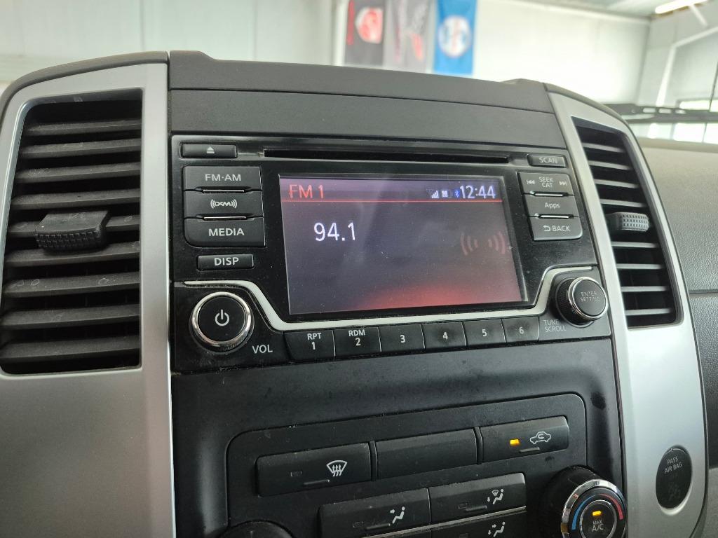 2016 Nissan Frontier SV photo