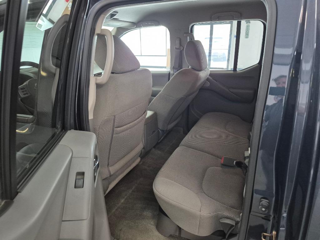 2016 Nissan Frontier SV photo