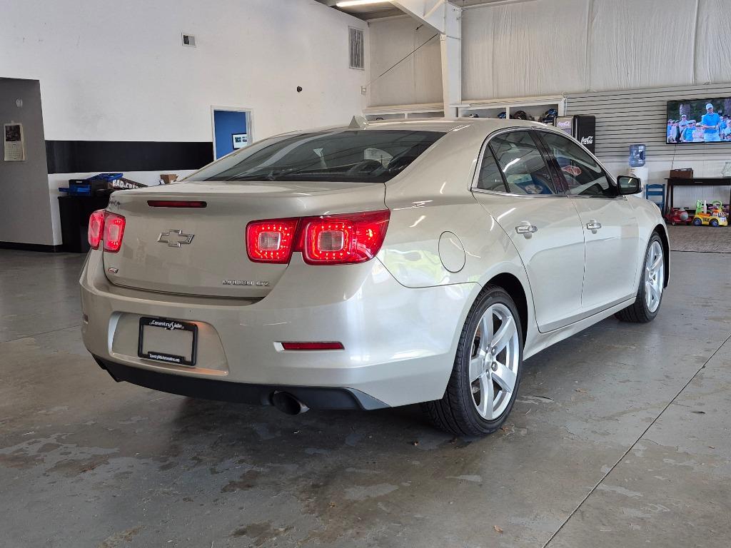 2014 Chevrolet Malibu LTZ photo