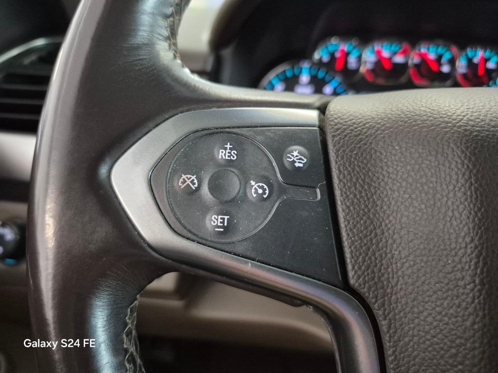 2016 Chevrolet Suburban 1500 LT photo