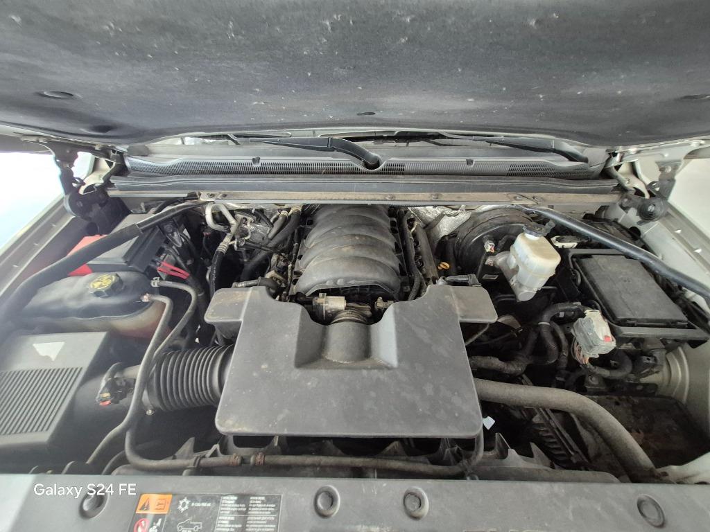2016 Chevrolet Suburban 1500 LT photo