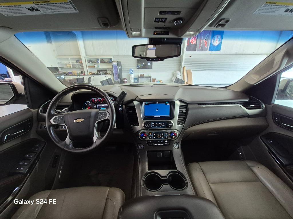 2016 Chevrolet Suburban 1500 LT photo