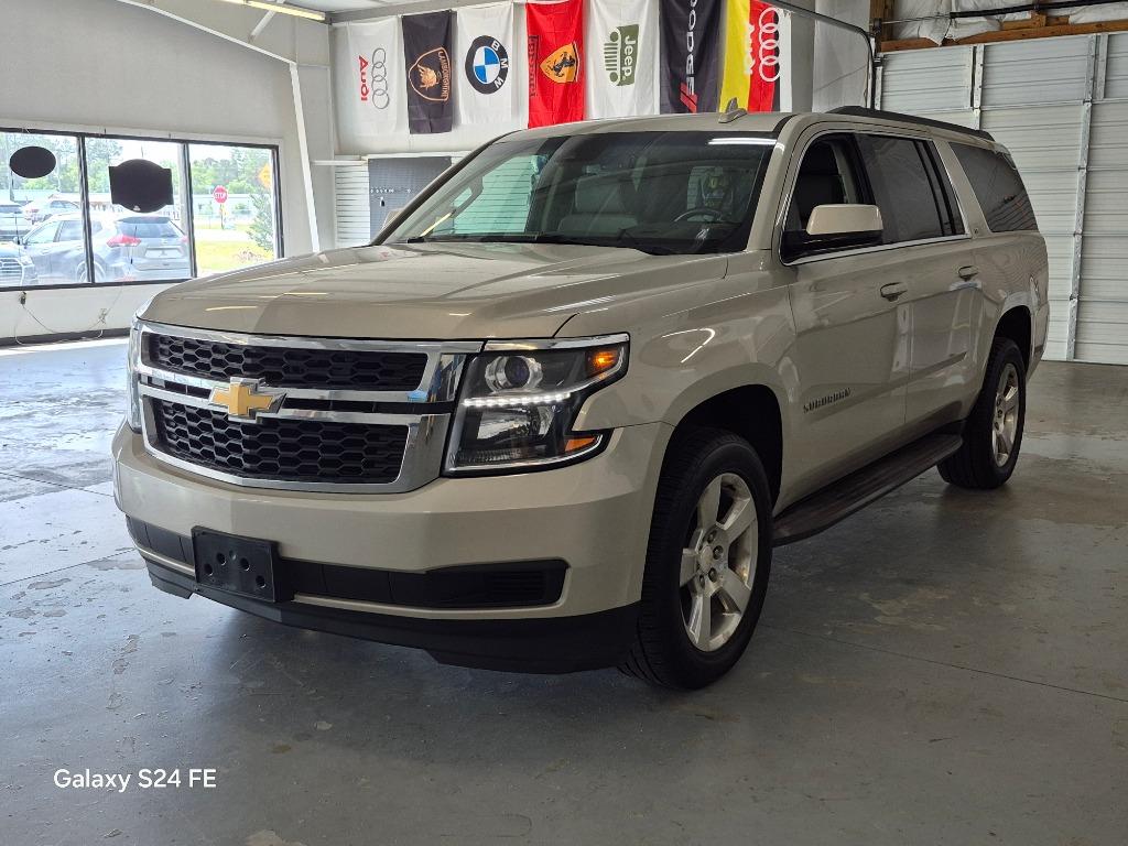 2016 Chevrolet Suburban 1500 LT photo