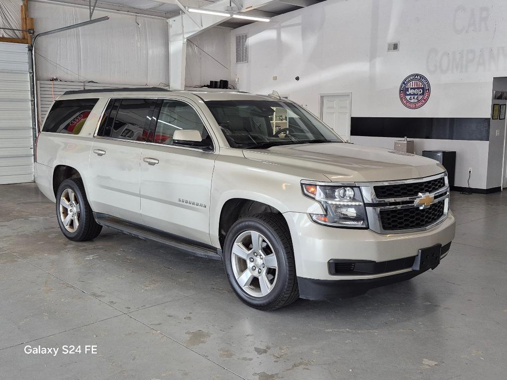 2016 Chevrolet Suburban 1500 LT photo