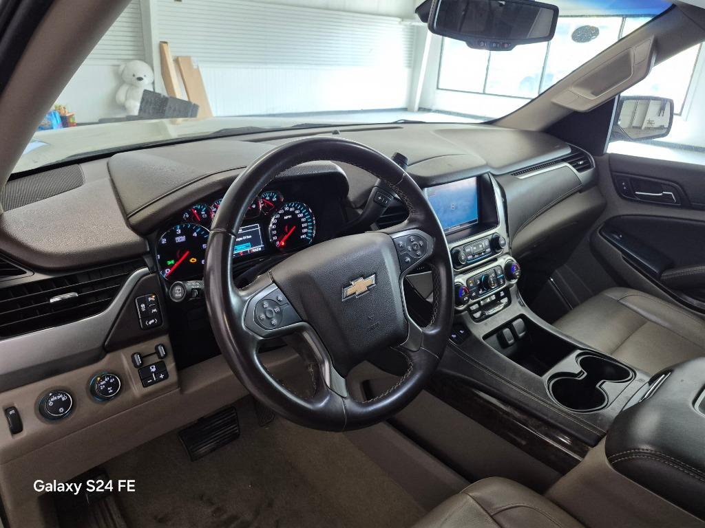2016 Chevrolet Suburban 1500 LT photo