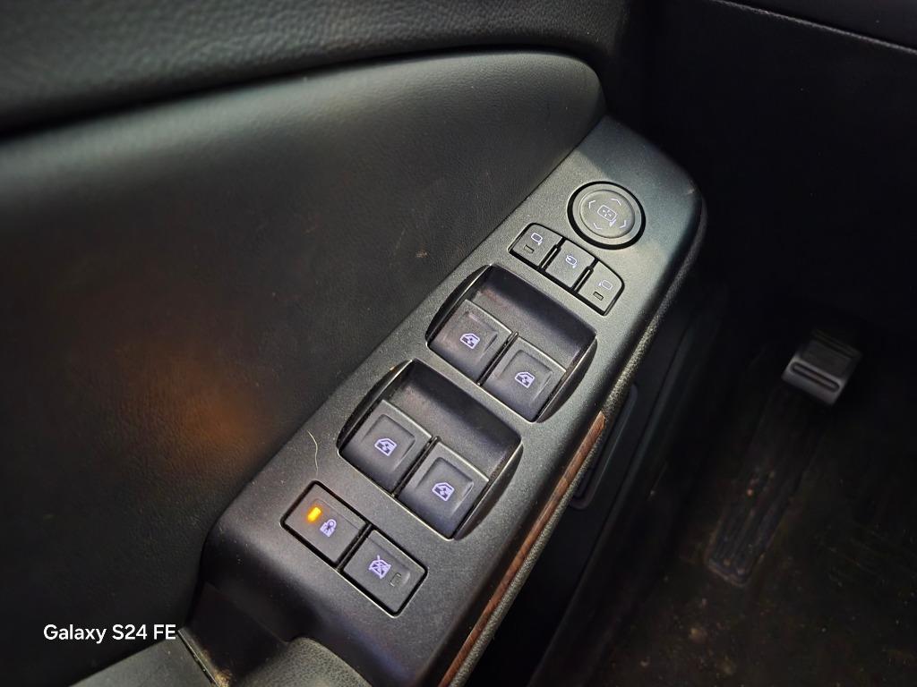 2016 GMC Yukon SLT photo
