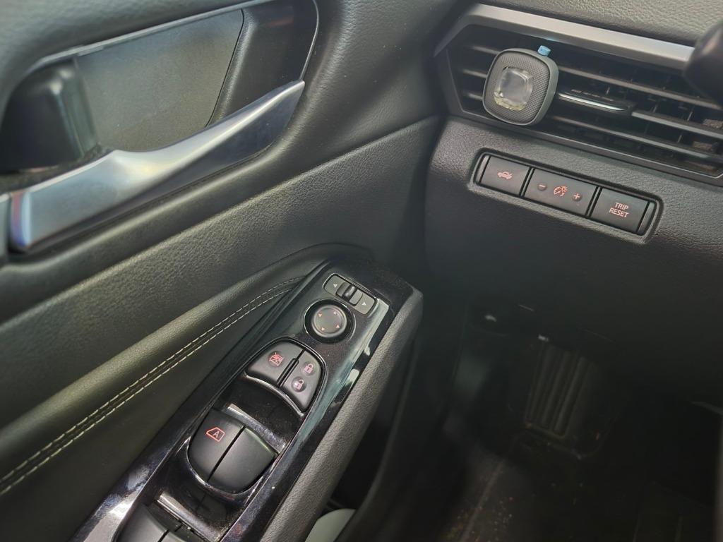 2021 Nissan Altima - $15,997