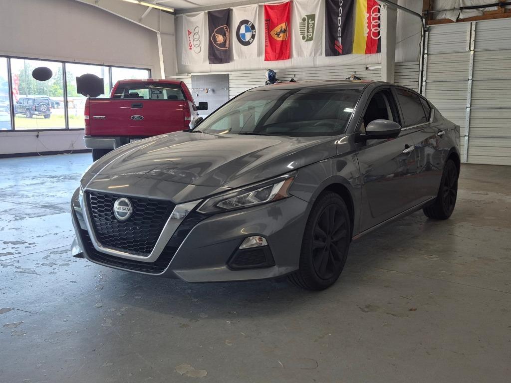 2021 Nissan Altima - $15,997