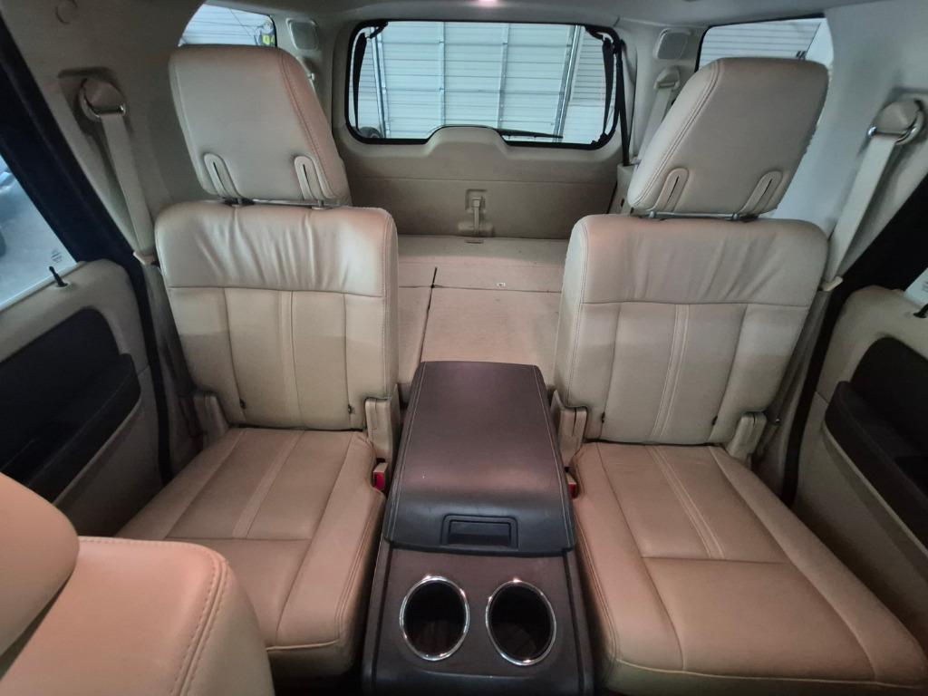 2015 Lincoln Navigator - $15,997