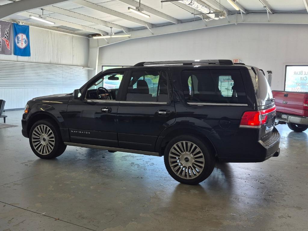 2015 Lincoln Navigator - $15,997
