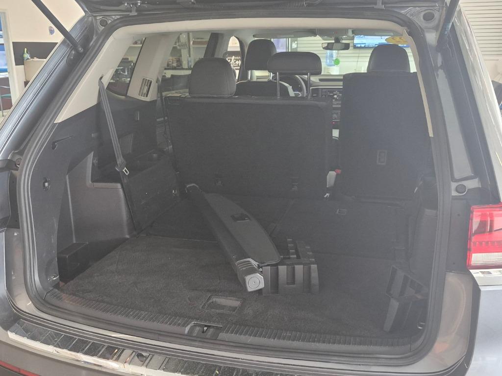 2022 Volkswagen Atlas - $17,997