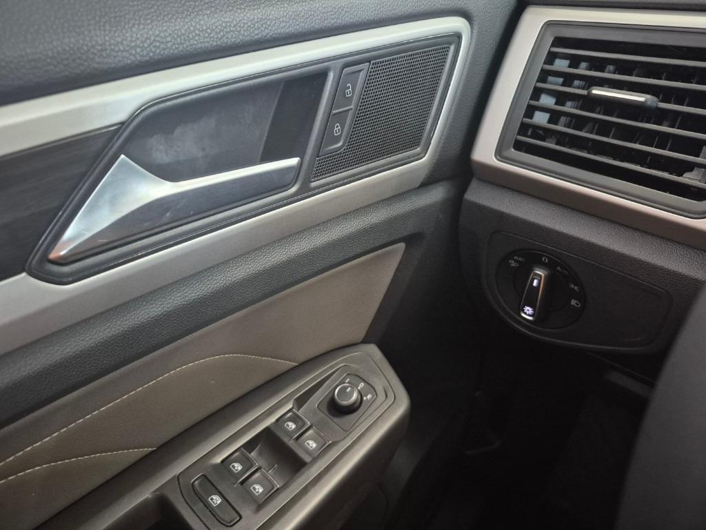 2022 Volkswagen Atlas - $17,997