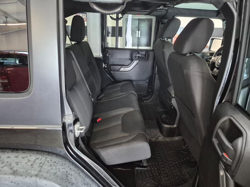 2016 Jeep Wrangler - $19,997