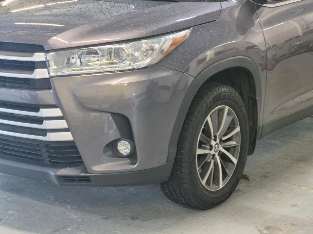 2019 Toyota Highlander - $23,997