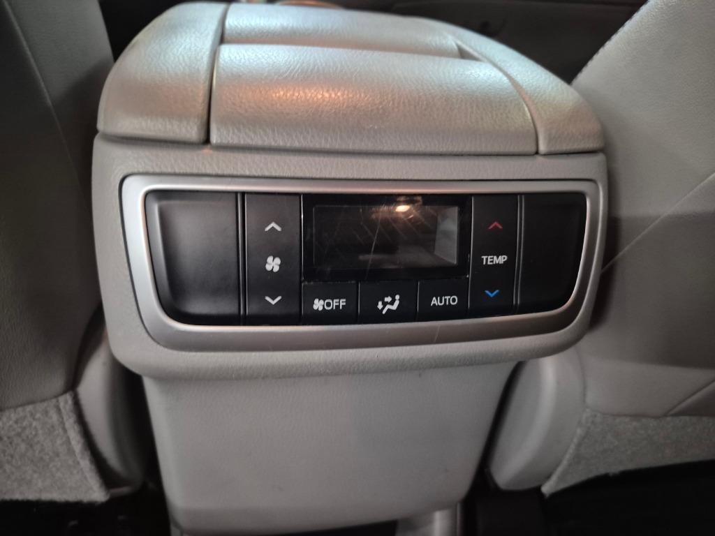 2019 Toyota Highlander - $23,997