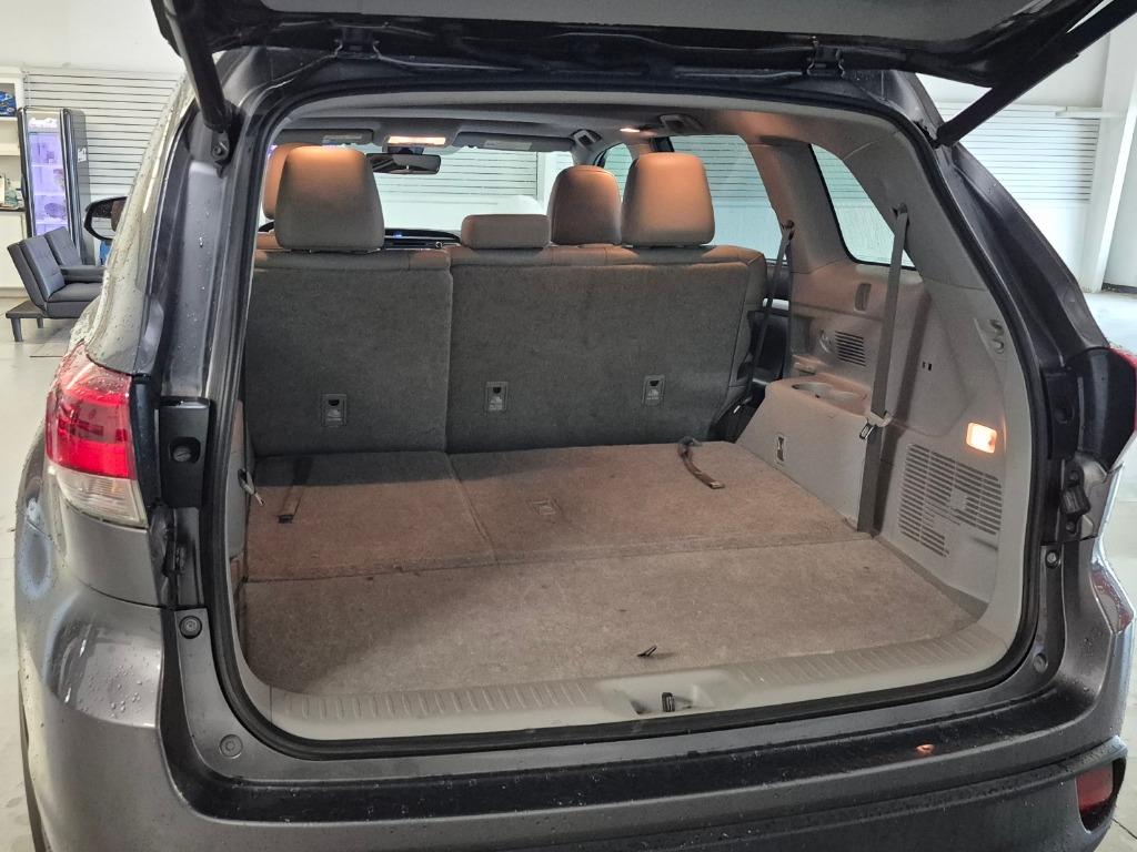 2019 Toyota Highlander - $23,997
