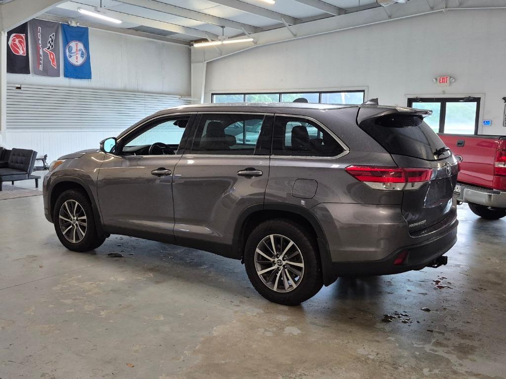 2019 Toyota Highlander - $23,997
