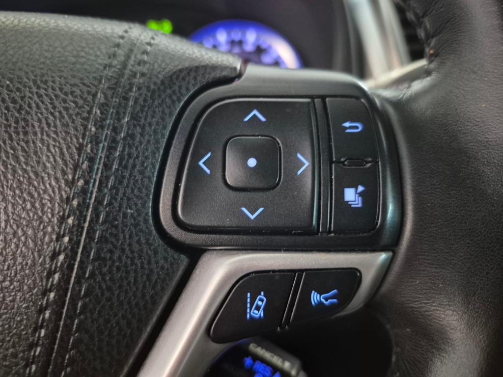 2019 Toyota Highlander - $23,997