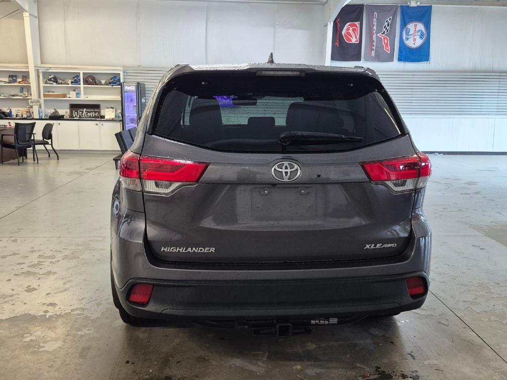 2019 Toyota Highlander - $23,997