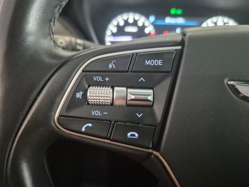 2020 Genesis G90 - $27,997