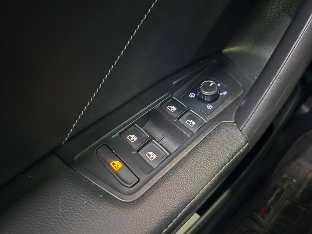 2022 Volkswagen Tiguan - $20,997