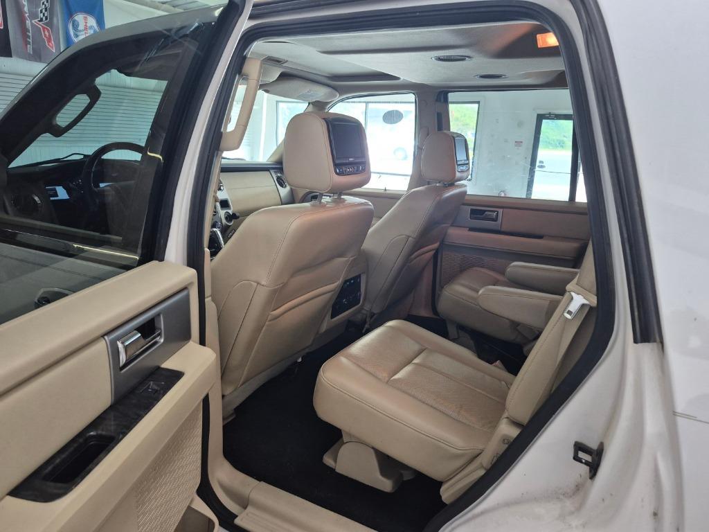 2017 Ford Expedition - $15,997