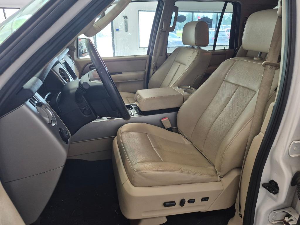 2017 Ford Expedition - $15,997