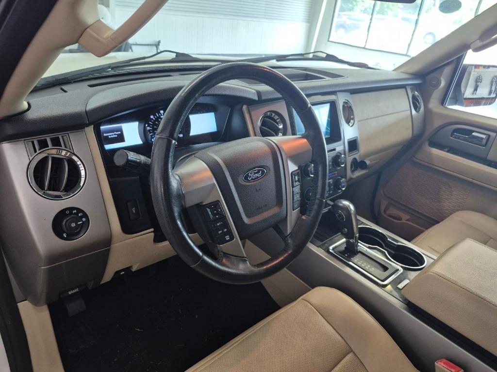 2017 Ford Expedition - $15,997