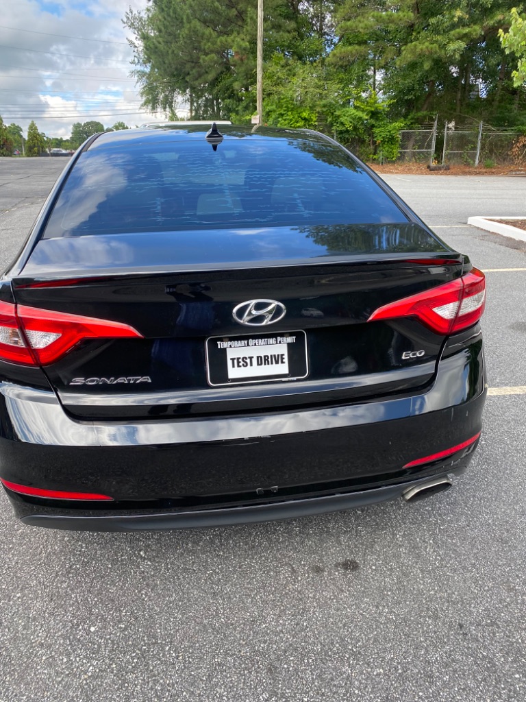2017 Hyundai Sonata - $10,500