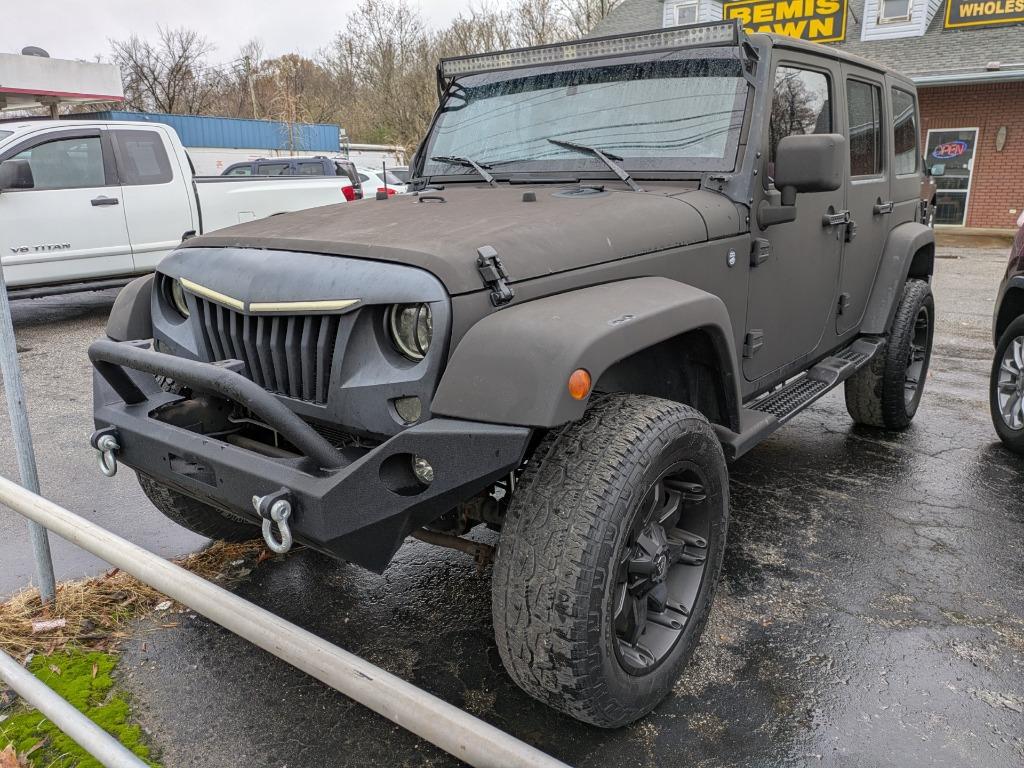2015 Jeep Wrangler Unlimited Sahara photo