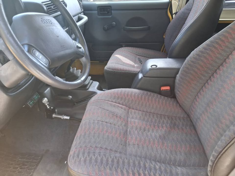 2000 Jeep Wrangler - $11,995
