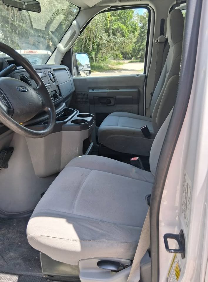 2014 Ford E-250 - $13,995