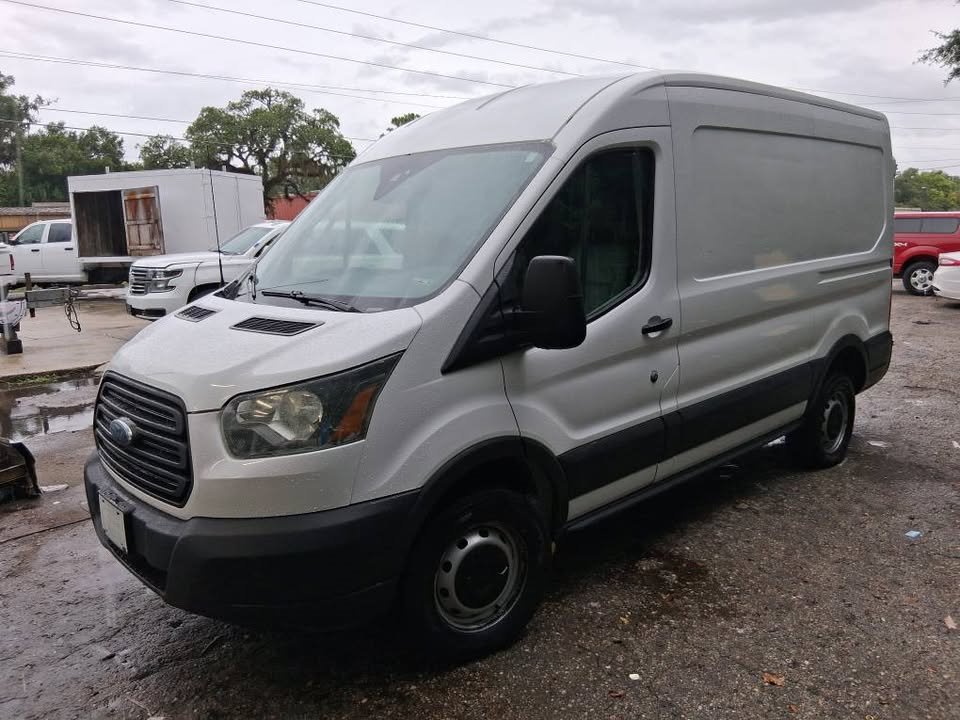 2016 Ford T250 Vans - $16,995