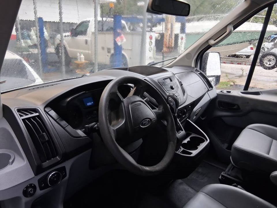 2016 Ford T250 Vans - $16,995