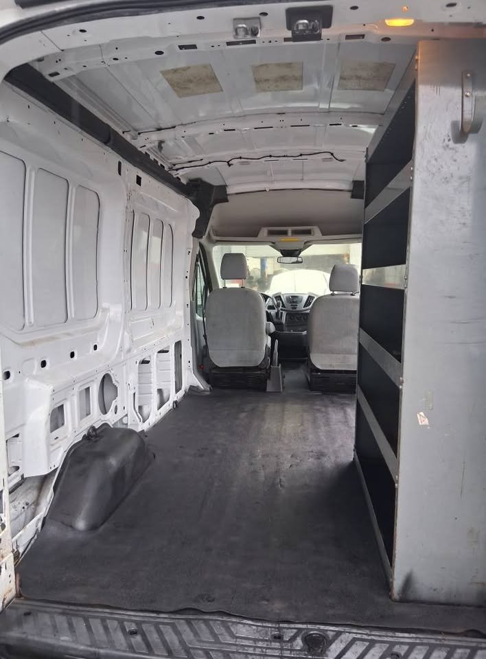 2016 Ford T250 Vans - $16,995