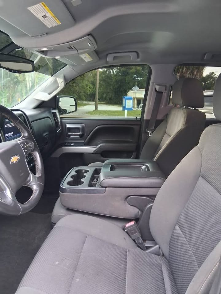 2018 Chevrolet Silverado - $23,995