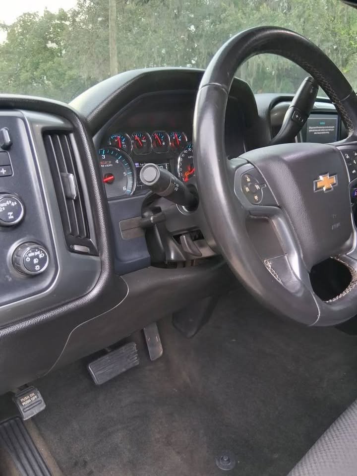 2018 Chevrolet Silverado - $23,995