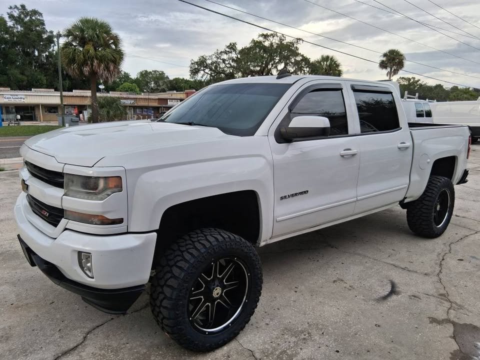 2018 Chevrolet Silverado - $23,995